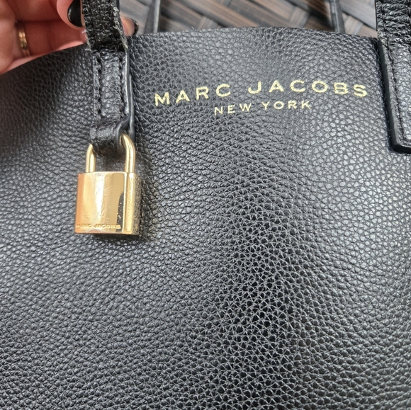 Marc Jacobs Mini Pebbled Leather Tote - Picture 4 of 11